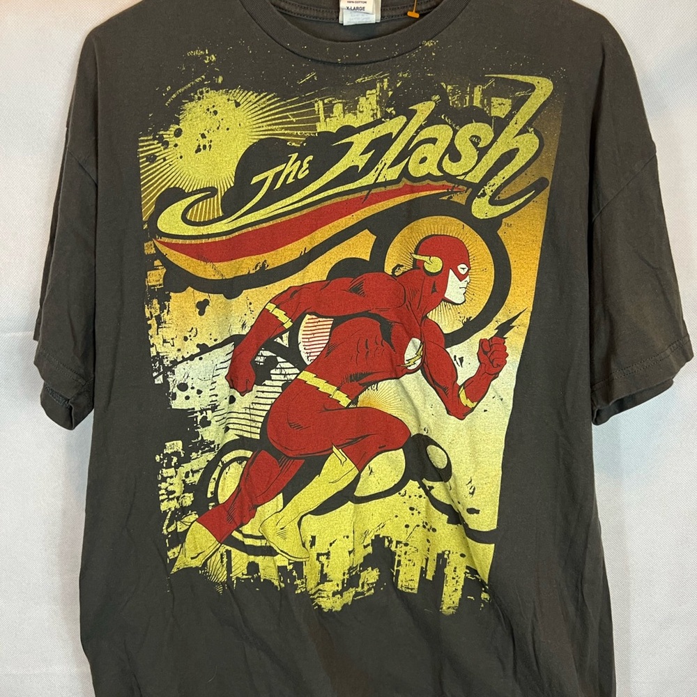 Vintage The Flash Graphic T-Shirt